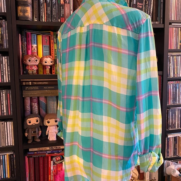 AE Button Down - Picture 7 of 9